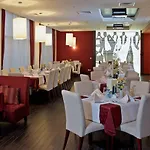 Sol By Melia Palace 5* 内塞伯尔