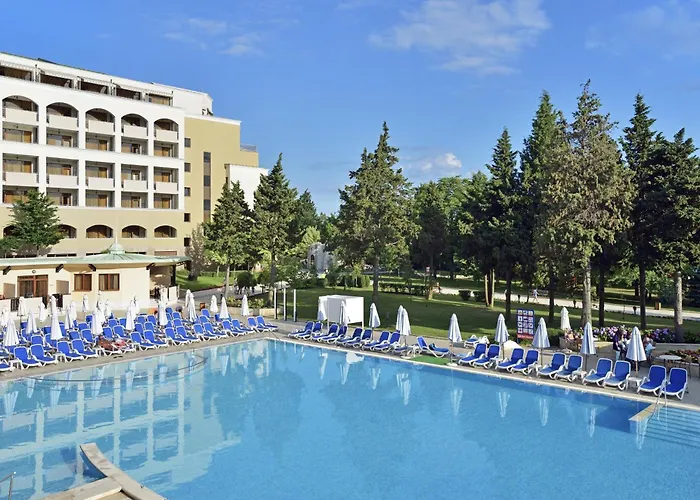 Sol By Melia Nessebar Palace All Inclusive Üdülőközpont 5*