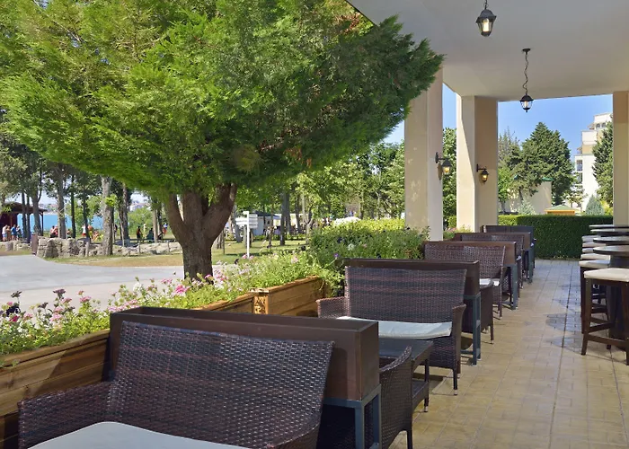 Sol By Melia Nessebar Palace All Inclusive Üdülőközpont Neszebar